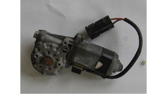 Window Regulator Motor RHR