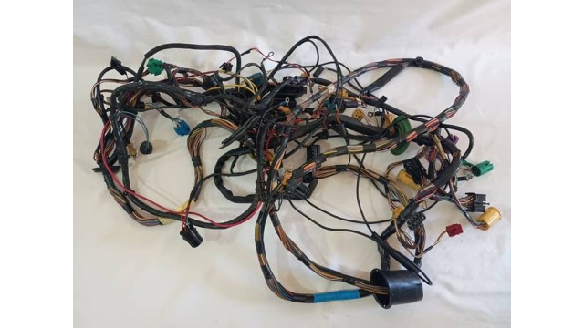Left Hand Side (LHS) Harness Complete Right Hand Drive (RHD) 