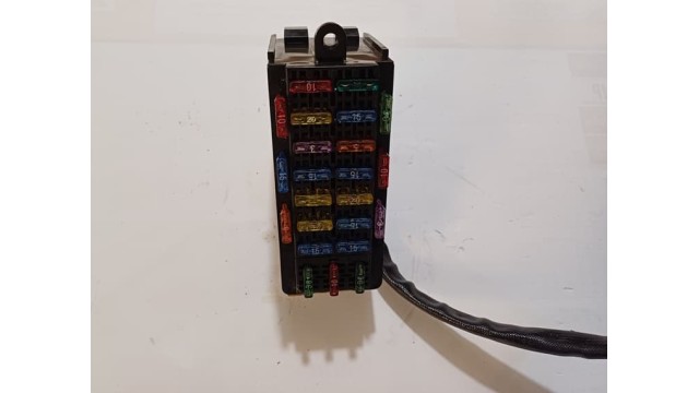 Footwell Fuse Carrier Right Hand Front (RHF) 
