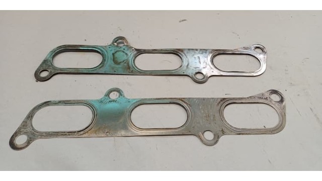 Exhaust Manifold Gasket Rear 
