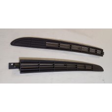Dash Top Windscreen Air Vents (Pair) 