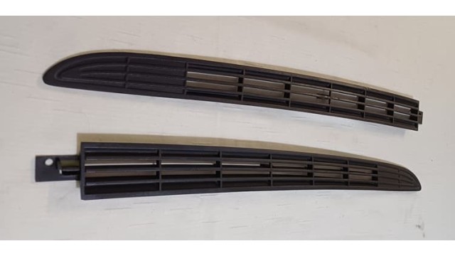 Dash Top Windscreen Air Vents (Pair) 