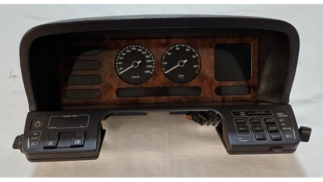 Instrument Cluster & Surround (Digital) 